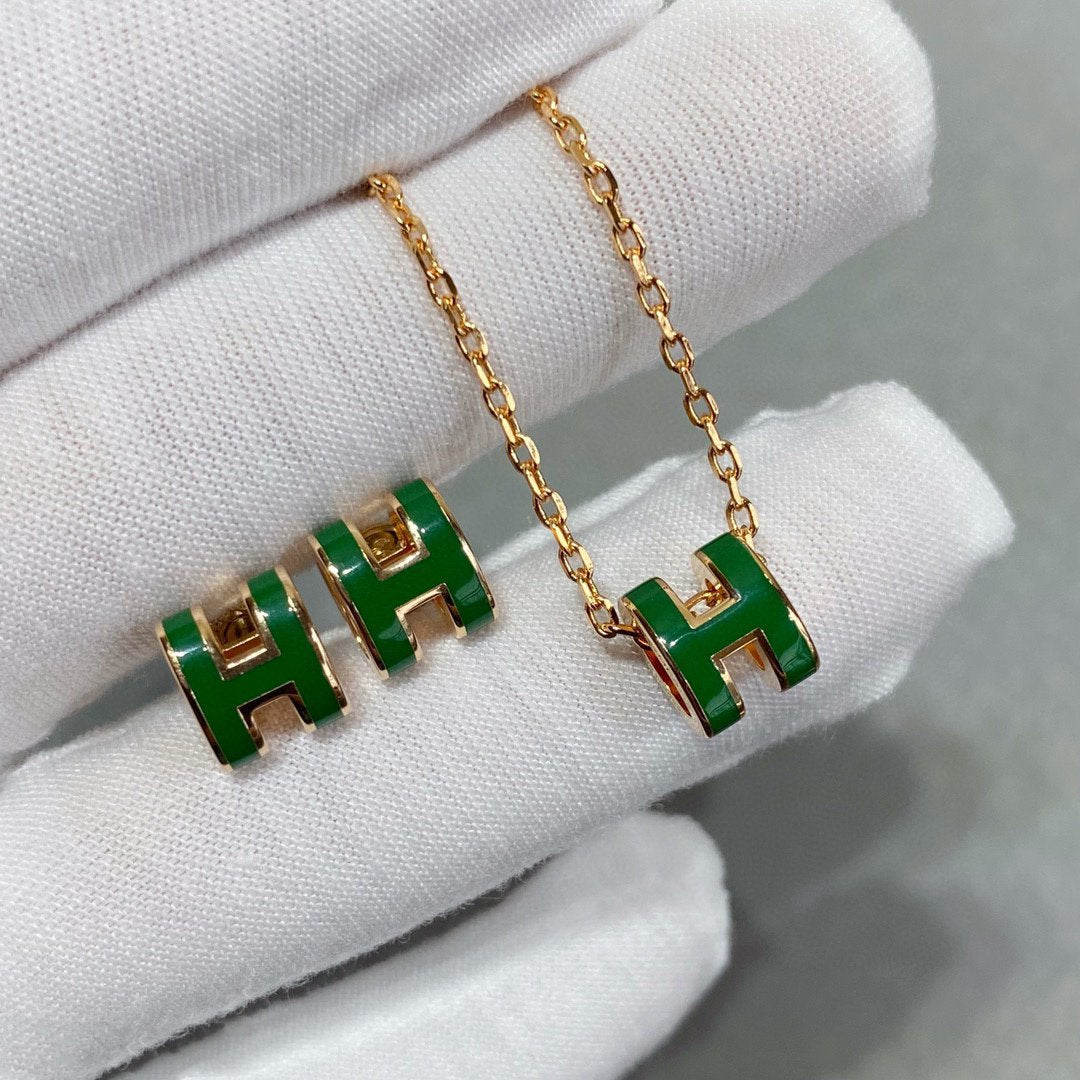 Mysitc POP H GREEN NECKLACE SILVER AND GOLD