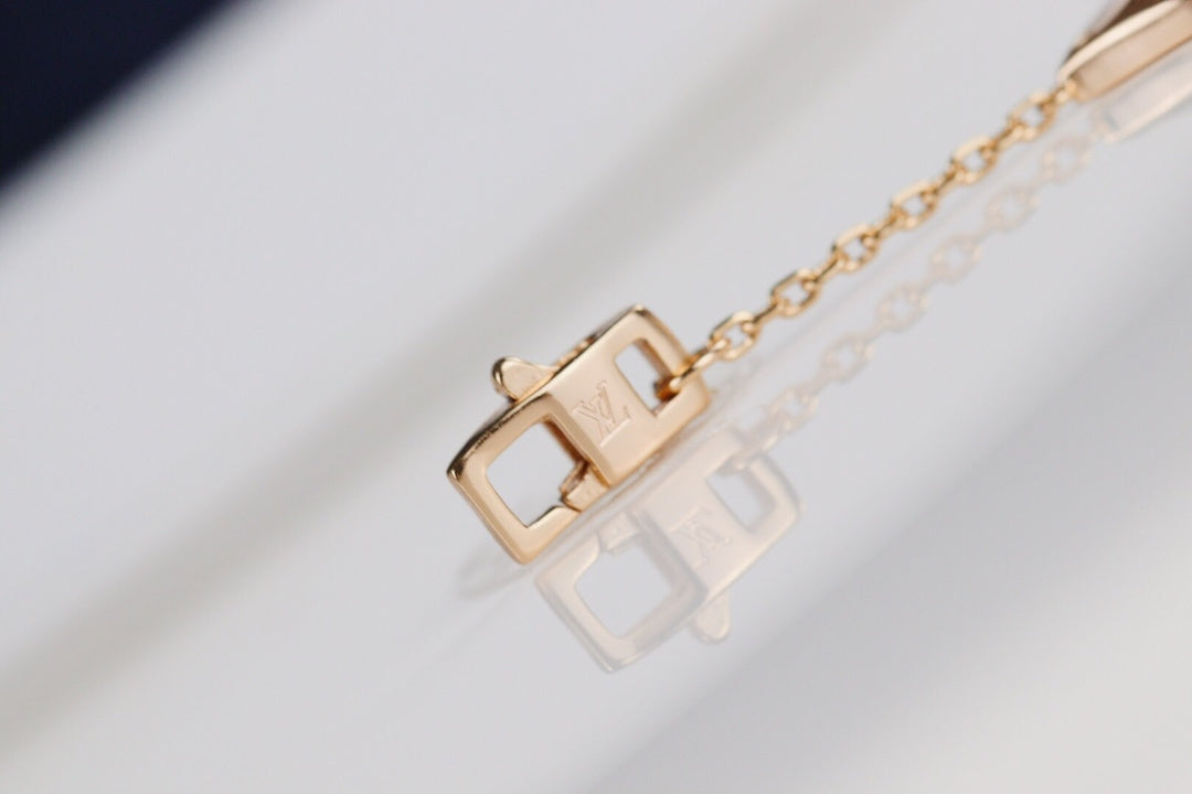 Mysitc LEAF CLOVER BRACELET