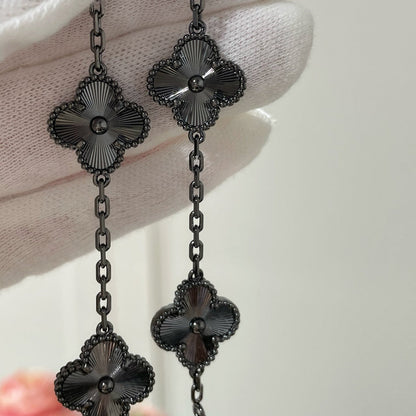 [Mysitc ]New CLOVER 5 MOTIF BLACK BRACELET