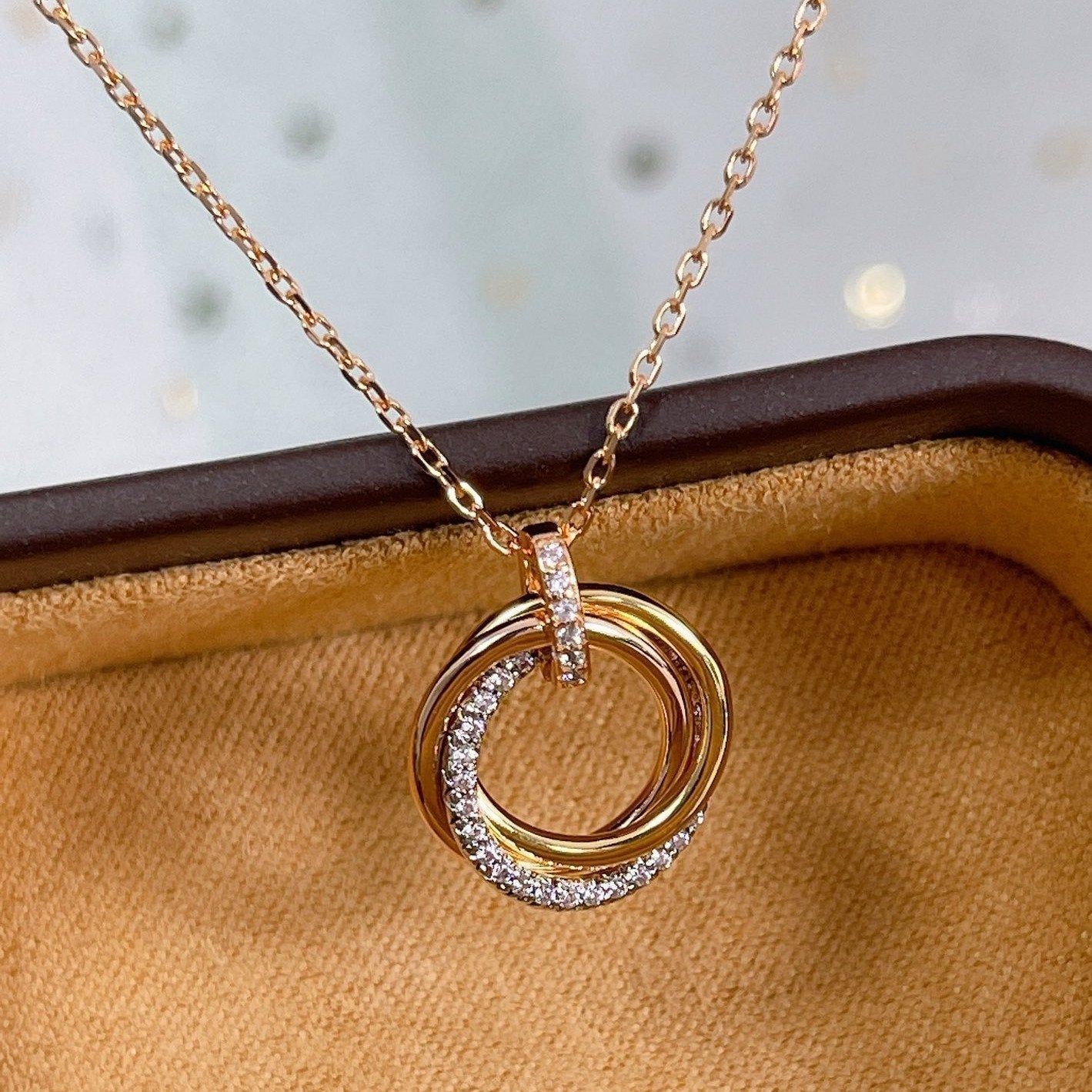 Mysitc TRINITY NECKLACE SILVER GOLD PINK GOLD DIAMONDS