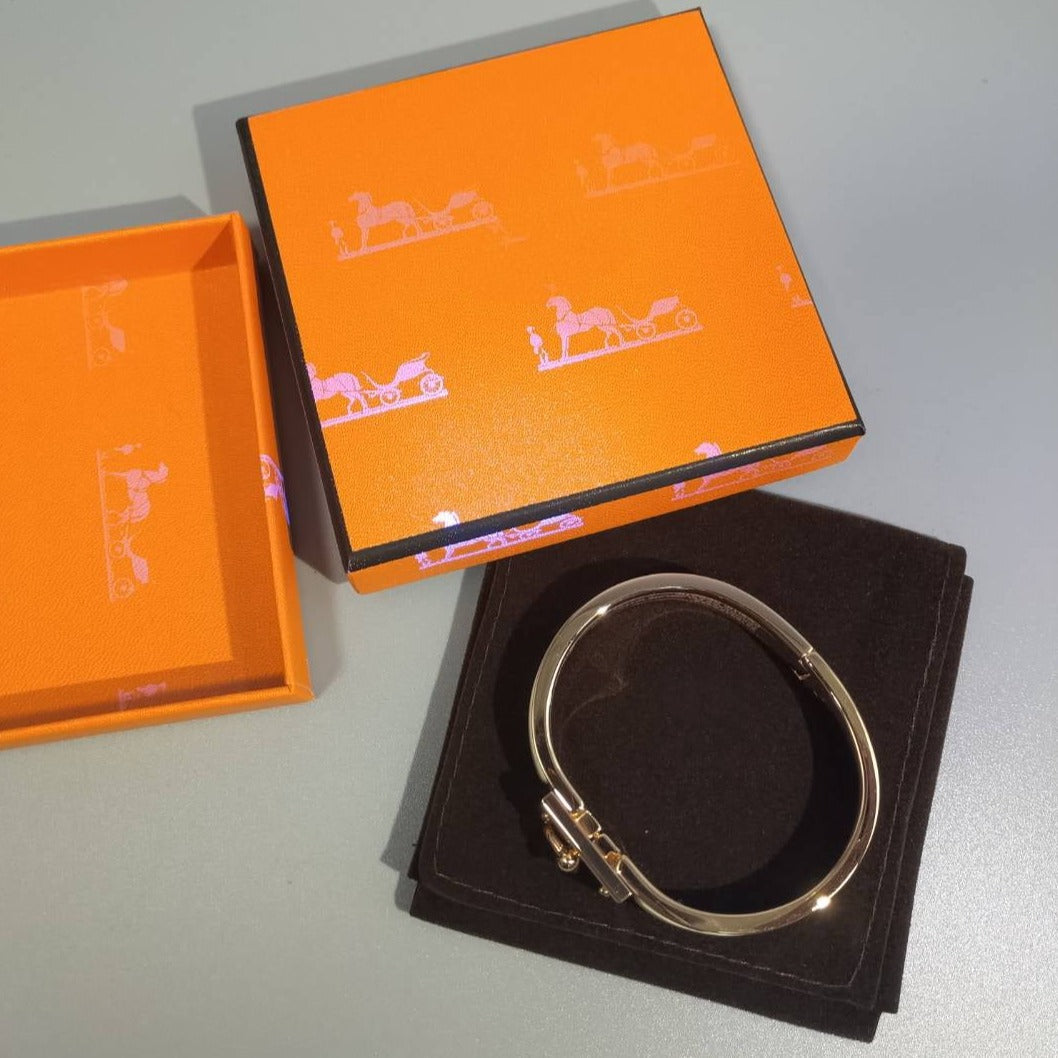 Mysitc H RED BRACELET