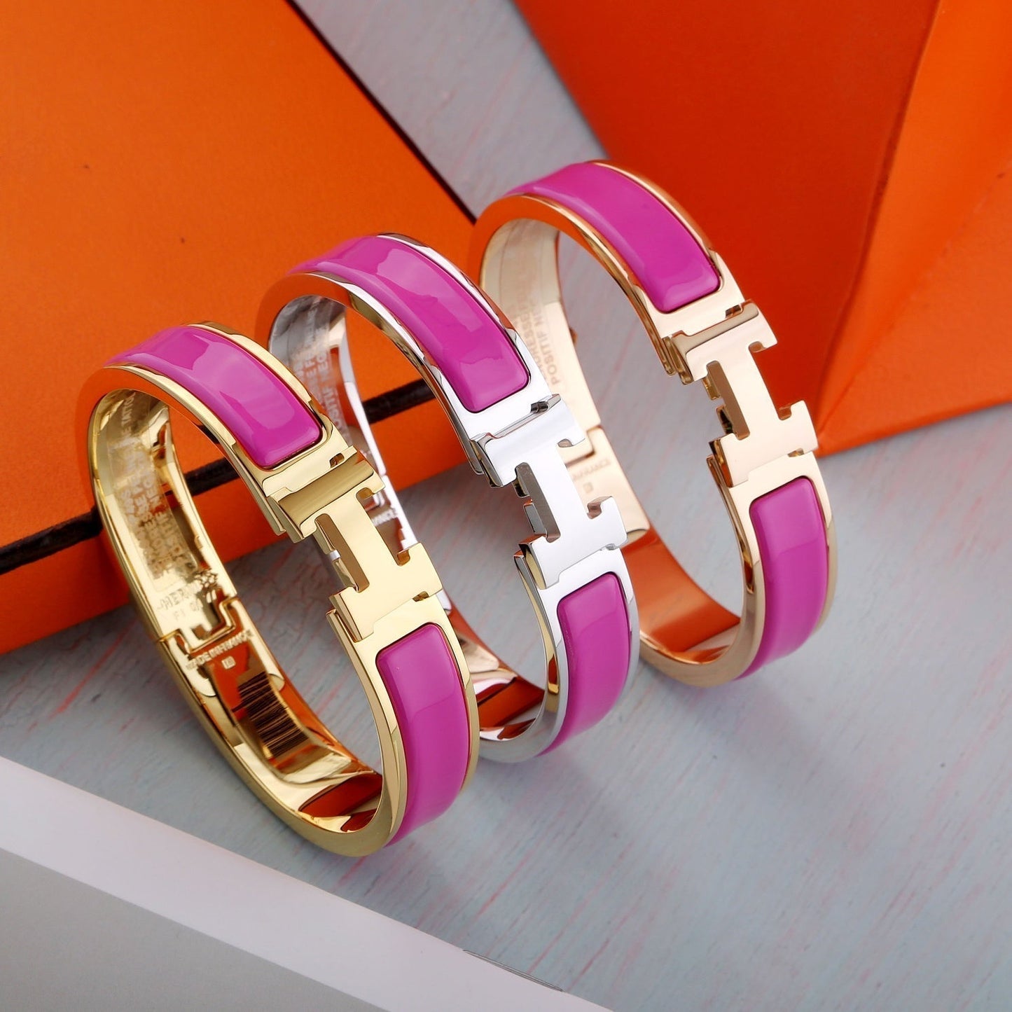 Mysitc H PURPLE BRACELET