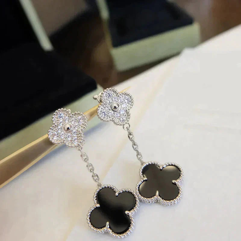 Mysitc CLOVER 2 MOTIFS  DIAMOND ONYX EARRINGS SILVER