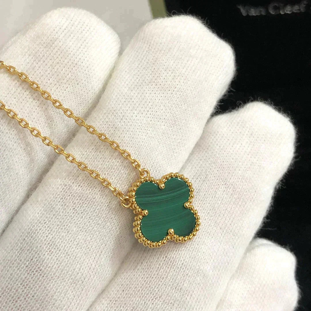 Mysitc CLOVER 15MM MALACHITE SINGLE FLOWER  NECKLACE
