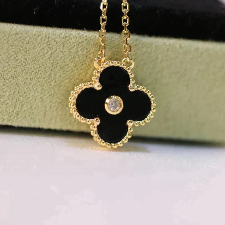 Mystic CLOVER 15MM ダイヤモンド オニキス ネックレス