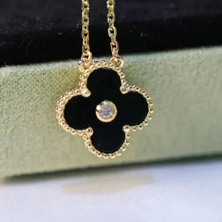 Mystic CLOVER 15MM ダイヤモンド オニキス ネックレス