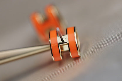 Mysitc MINI POP H EARRINGS ORANGE