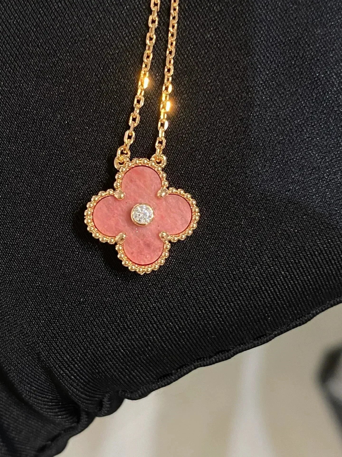 Mysitc CLOVER 15MM DIAMOND RHODONITE NECKLACE