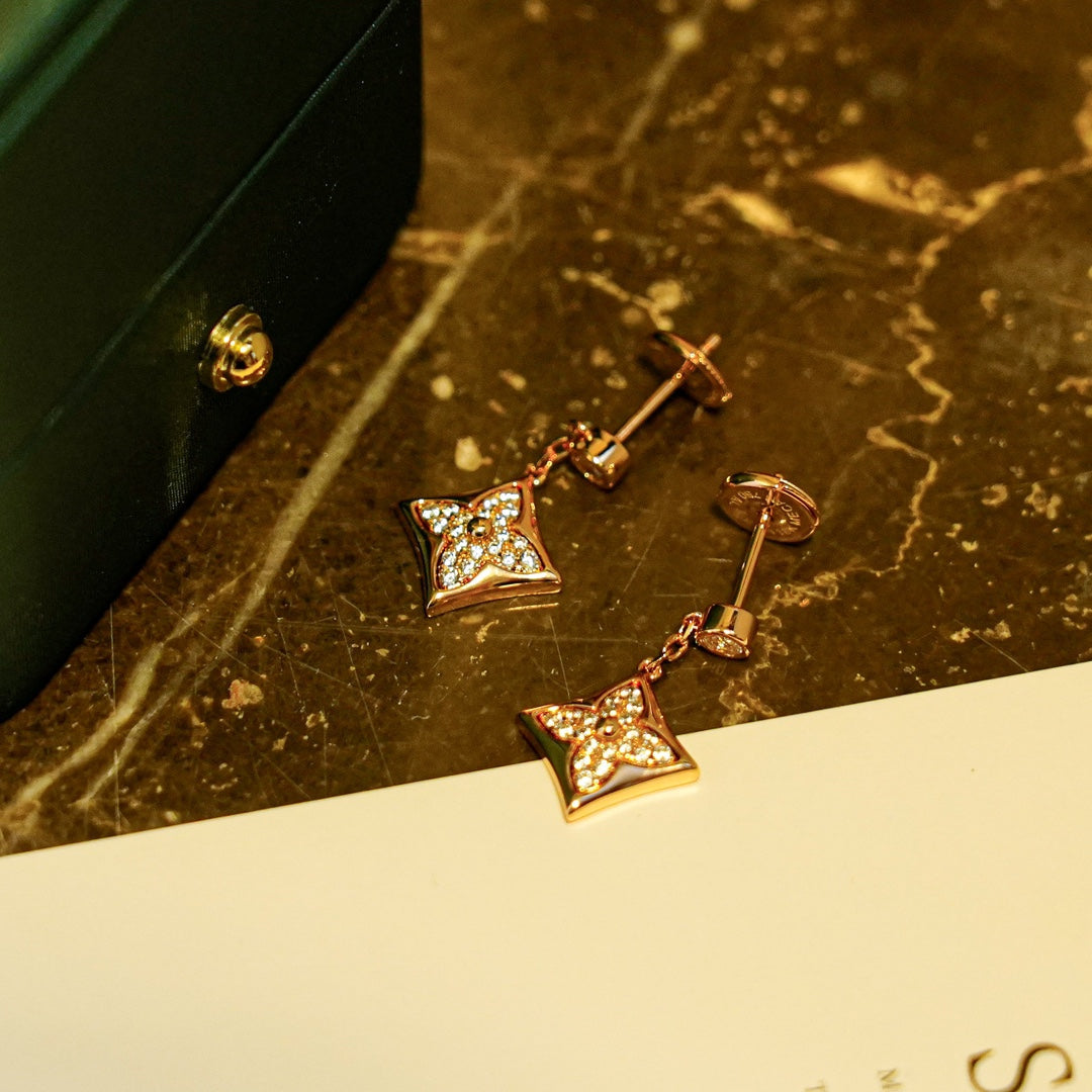 Mysitc STAR DIAMONDS EARRINGS GOLD