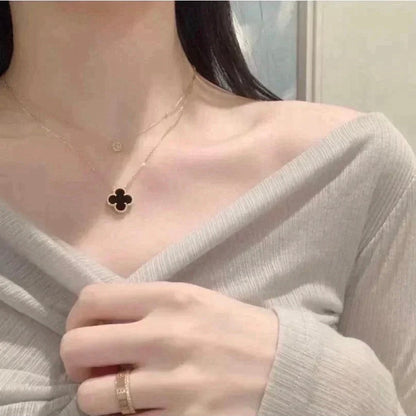 Mysitc CLOVER 15MM BLACK ONYX SINGLE FLOWER NECKLACE