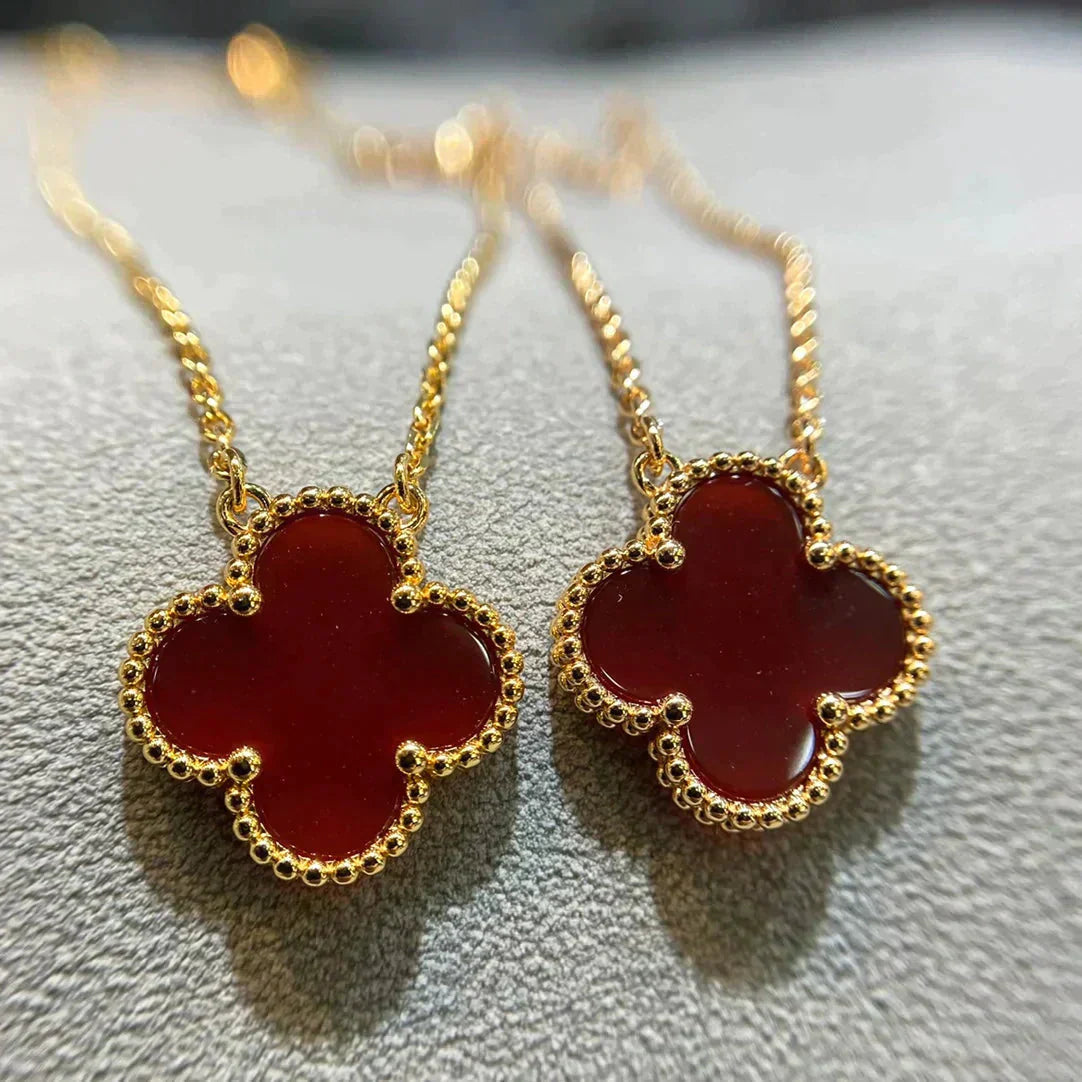 Mysitc CLOVER 15MM CARNELIAN SINGLE FLOWER NECKLACE