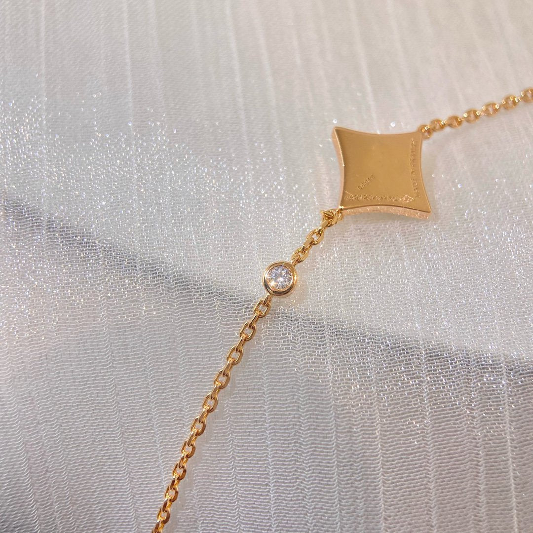 Mysitc COLOR STAR PINK GOLD DIAMOND BRACELET