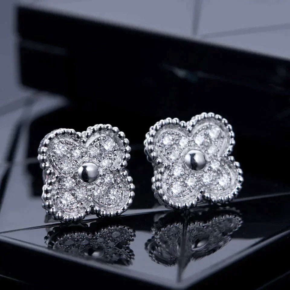 Mysitc CLOVER 1 MOTIFS DIAMOND STUD EARRINGS SILVER