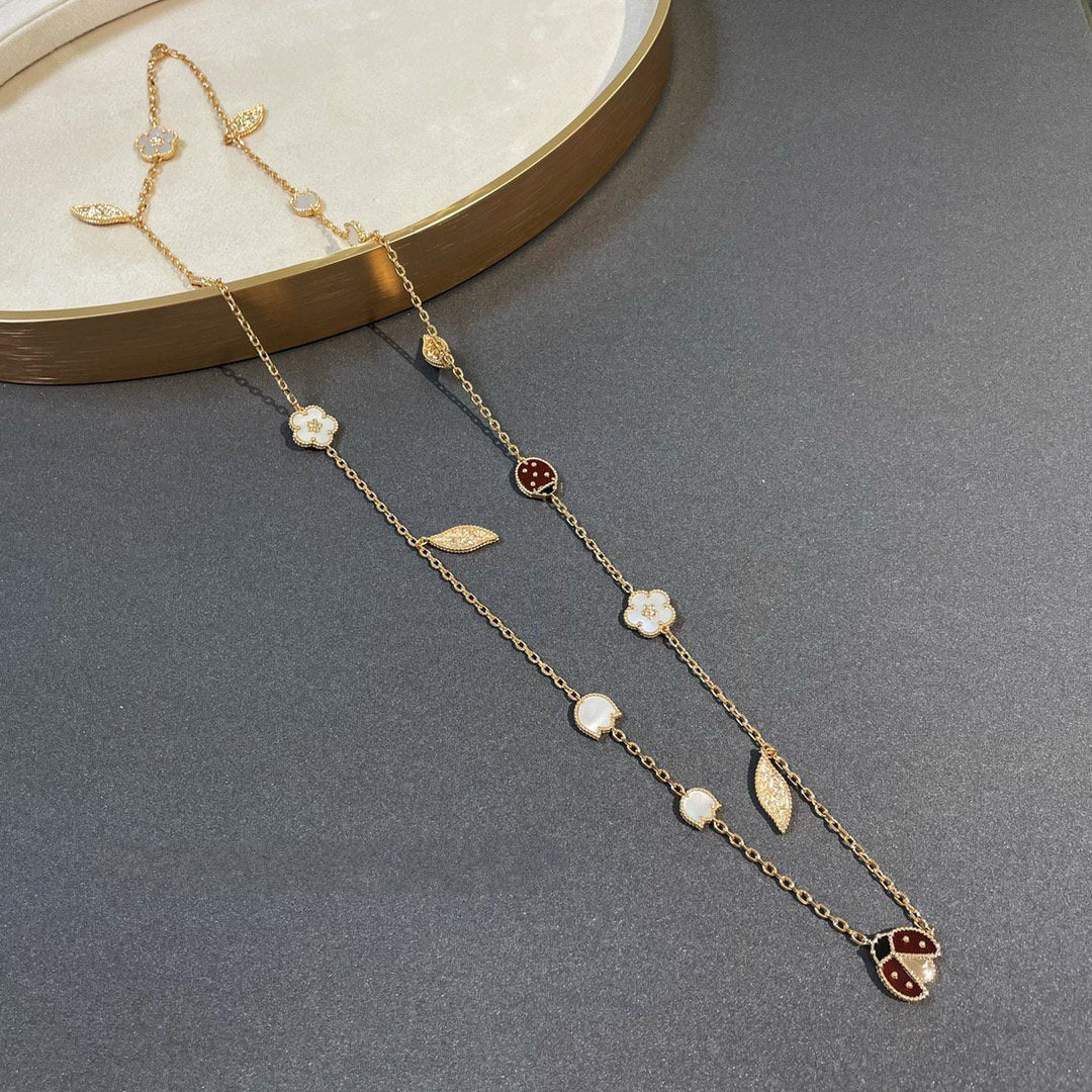 Mystic LUCKY SPRING 15モチーフ ゴールドネックレス
