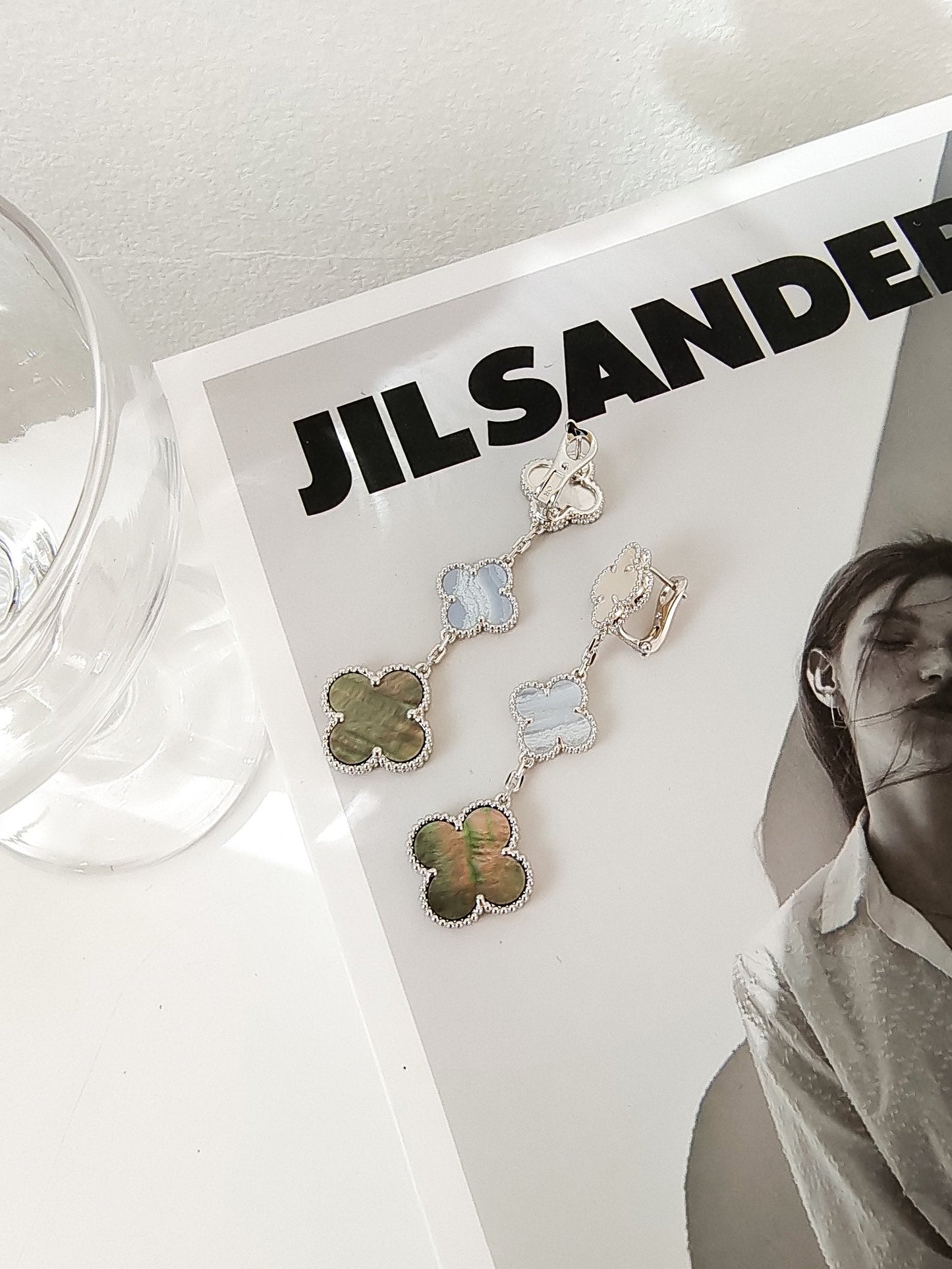 Mysitc CLOVER 3 MOTIFS CHALCEDONY DARK MOP SILVER EARRINGS