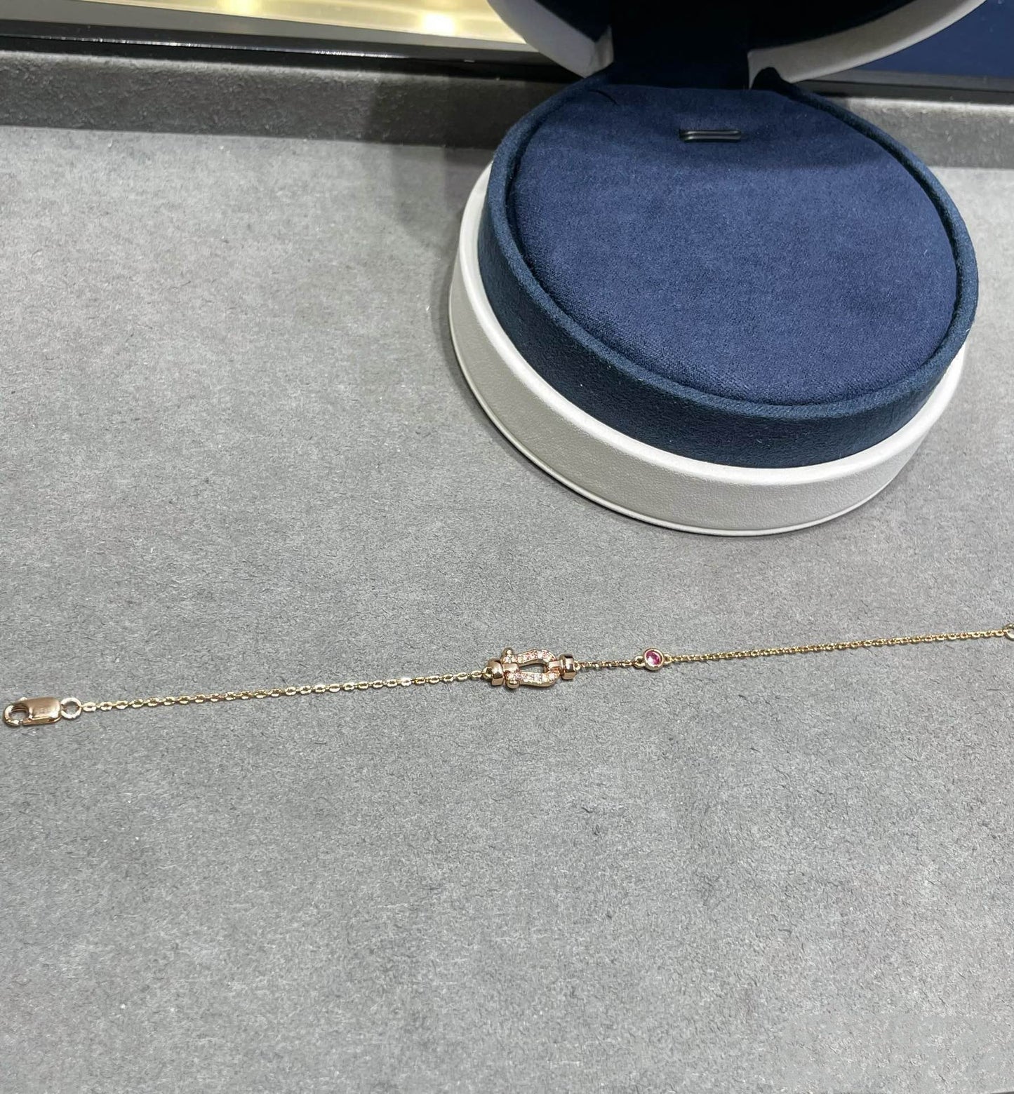 Mysitc FORCE 10 DIAMOND CHAIN LINK PINK GOLD BRACELET
