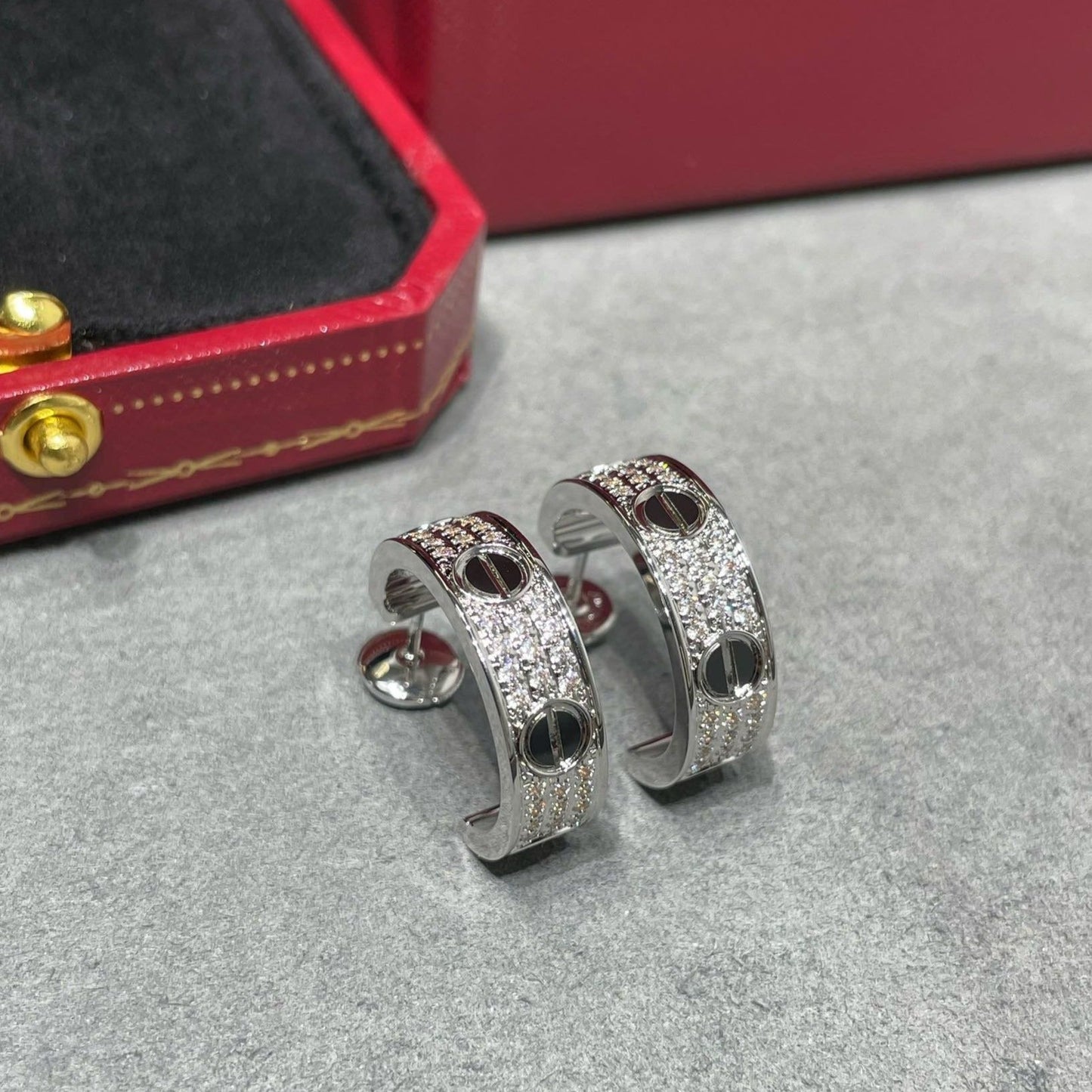Mysitc LOVE CERAMIC DIAMOND PAVED SILVER EARRINGS