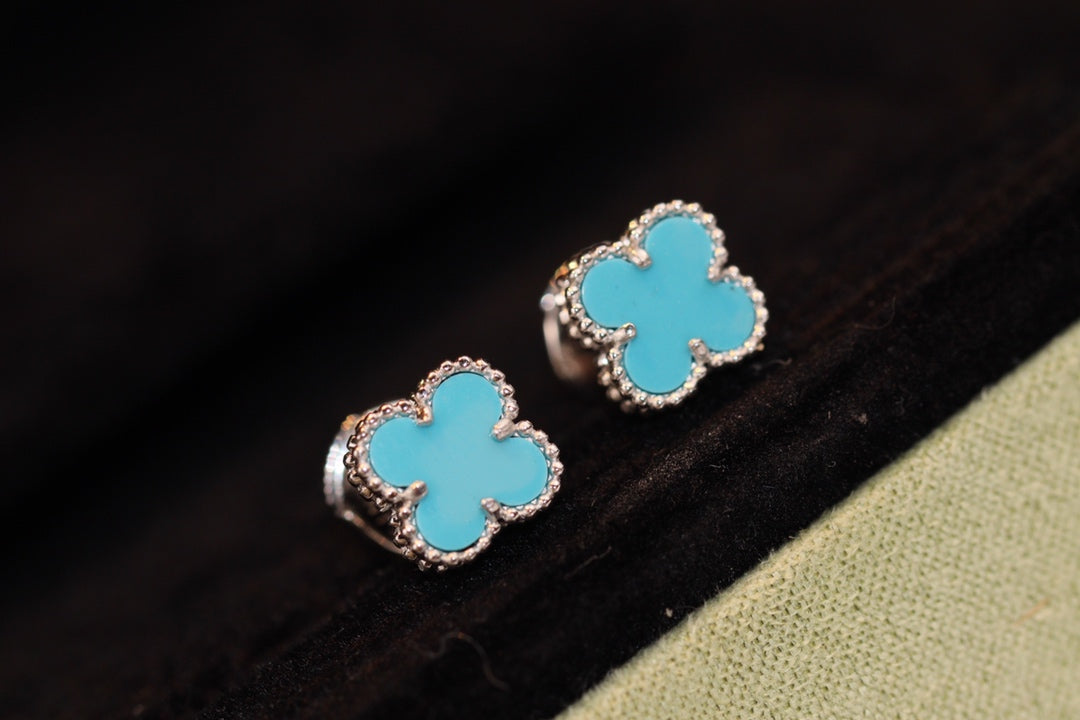 Mysitc CLOVER MINI TURQUOISE SILVER STUD EARRINGS