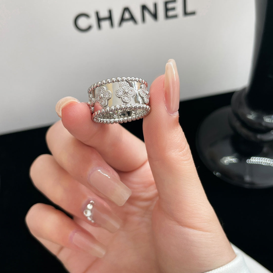 Mysitc PERLEE DIAMOND LARGE RING