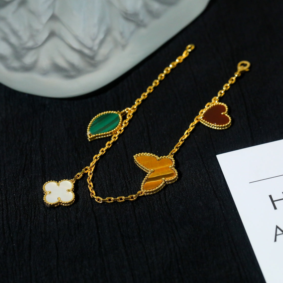 Mysitc LUCKY SPRING 5 MOTIF GOLD BRACELET