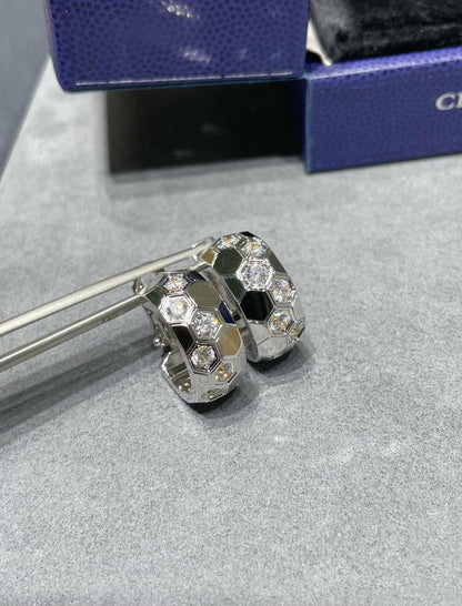 Mysitc BEE LOVE DIAMOND HOOP EARRINGS