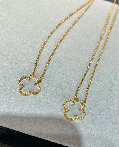 Mysitc CLOVER ROCK CRYSTAL ROSE GOLD NECKLACE