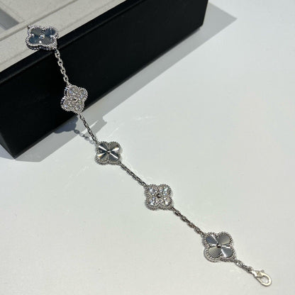 [Mystic] 新 クローバー5 モチーフ レーザー ブレスレット コレクション