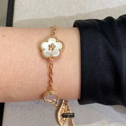 Mysitc LUCKY SPRING 5 MOTIF BRACELET