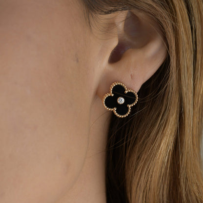 Mysitc CLOVER MEDIUM 1 MOTIFS ONYX DIAMOND EARRINGS