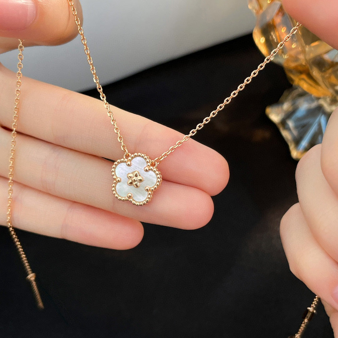 Mysitc LUCKY  WHITE MOP  PLUM BLOSSOM NECKLACE