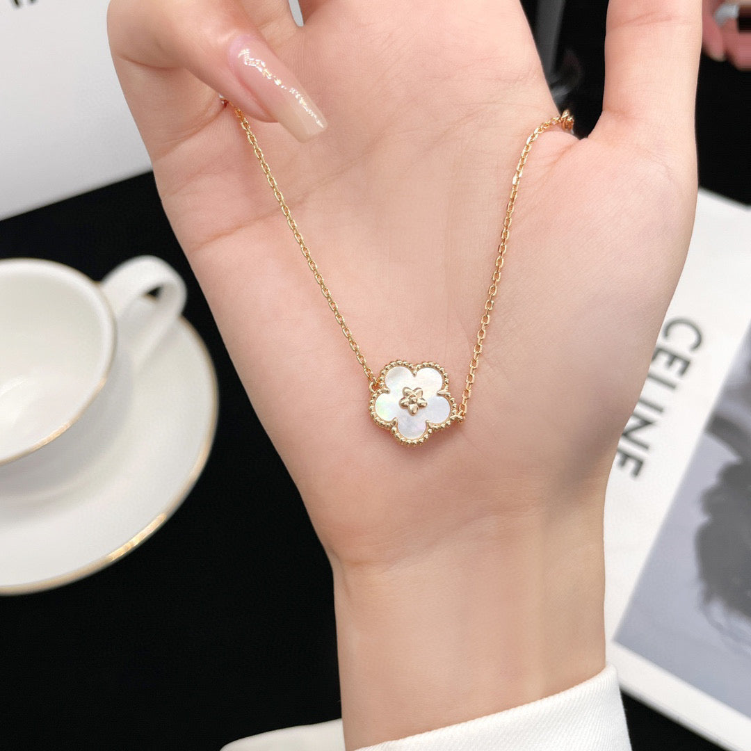 Mysitc LUCKY  WHITE MOP  PLUM BLOSSOM NECKLACE