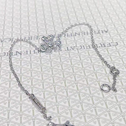 Mysitc FRIVOLE SILVER FLOWER DIAMOND BRACELET