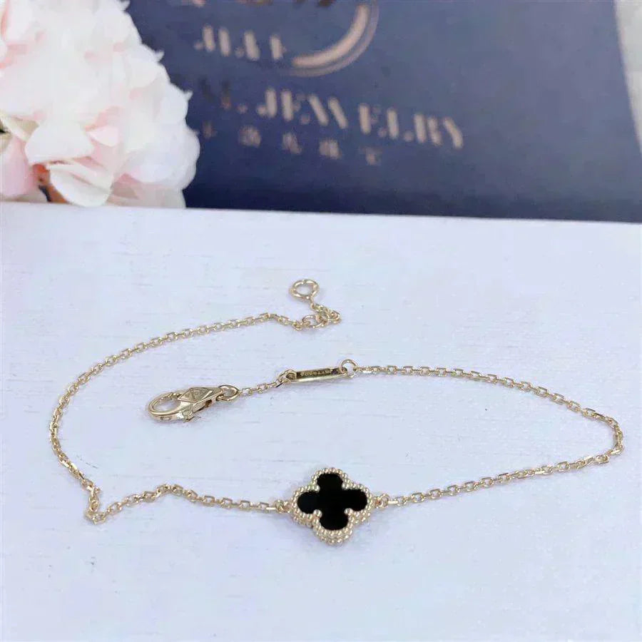 Mysitc CLOVER ONYX SINGLE FLOWER BRACELET