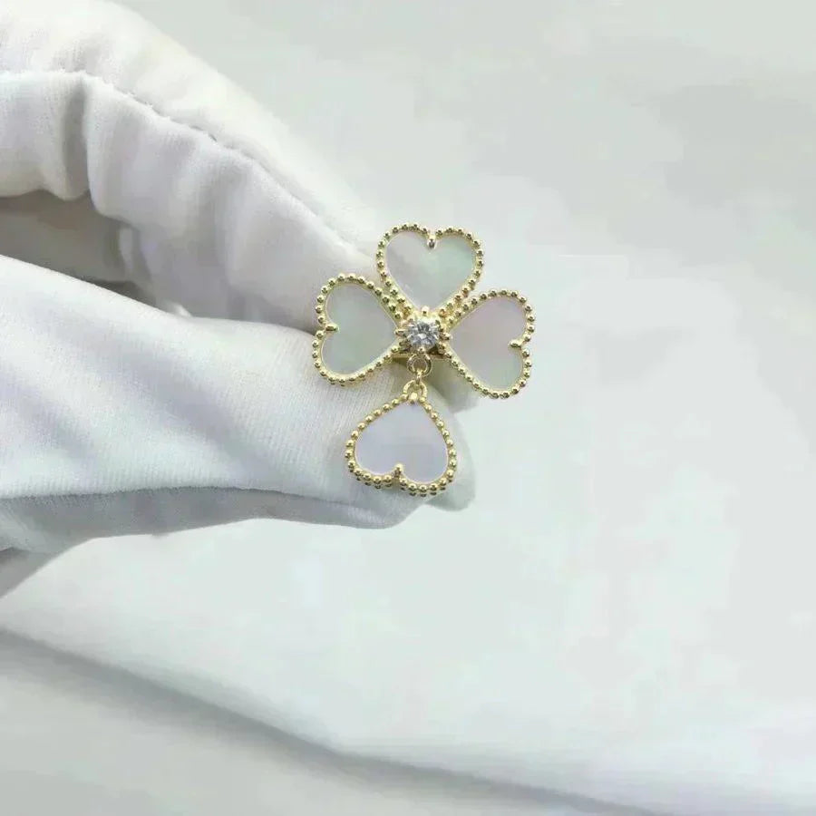 Mysitc SWEET CLOVER WHITE MOP RING