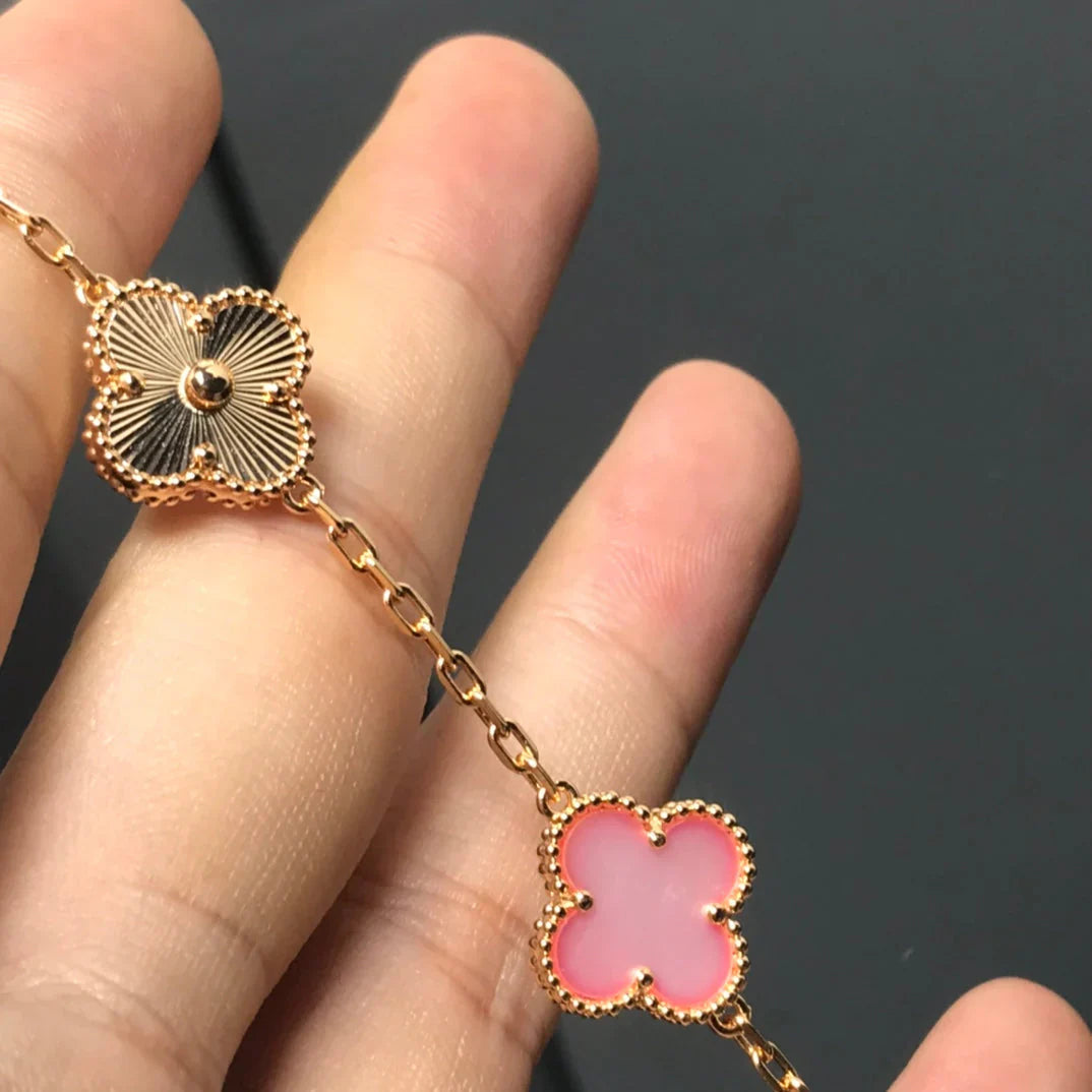 [Mysitc ]New  CLOVER 5 MOTIFS  PINK MOP BRACELET COLLECTION